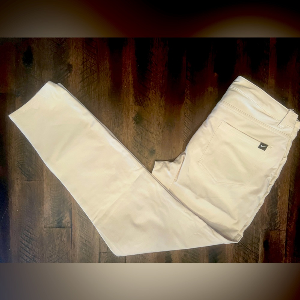 NWT Nike Women’s Slim Fit Golf Pant Sz 6